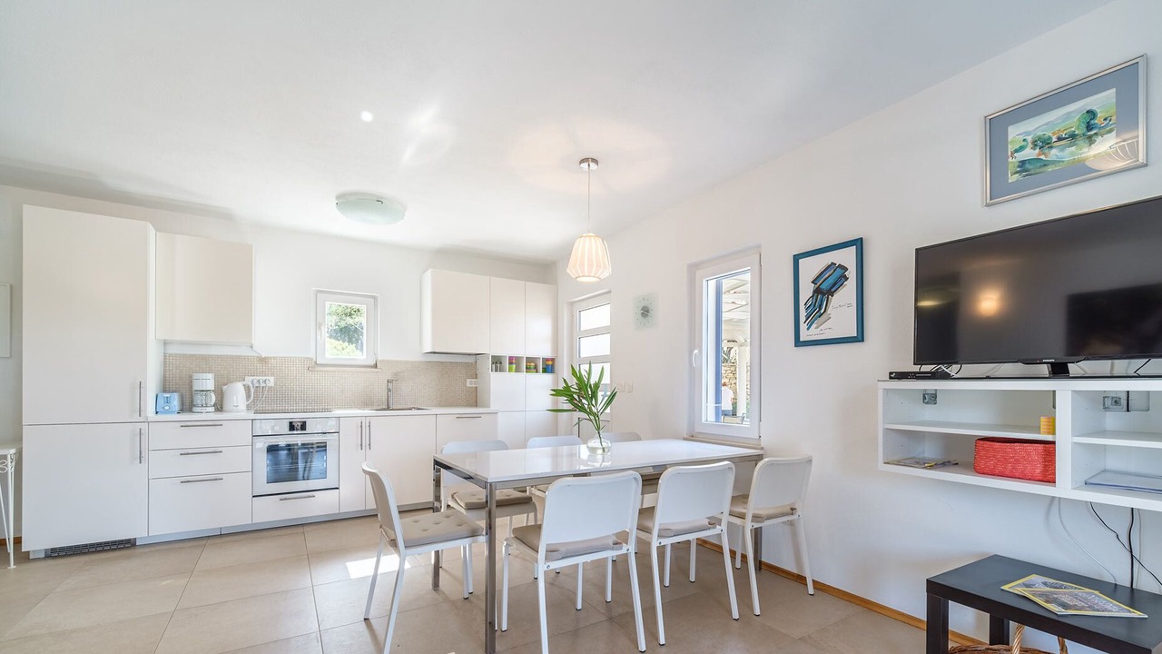 Photo of Kitchen in Cove Makarac (Milna)