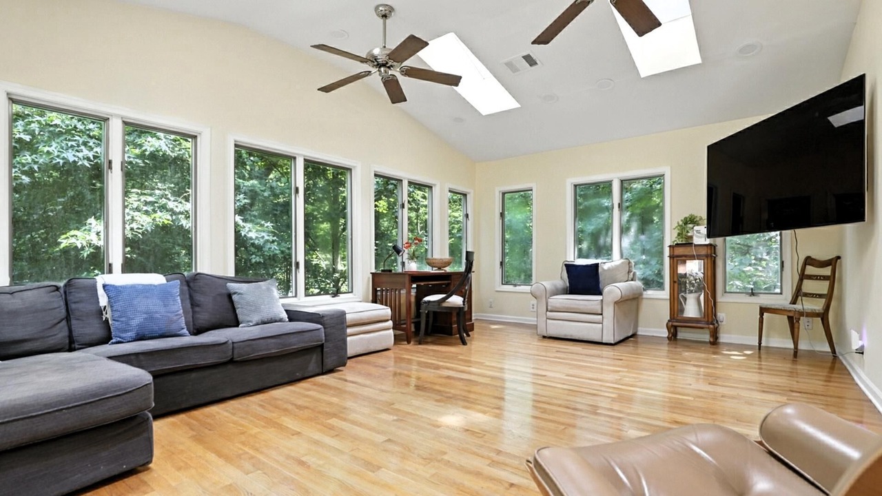 Photo of Livingroom in Quinton
