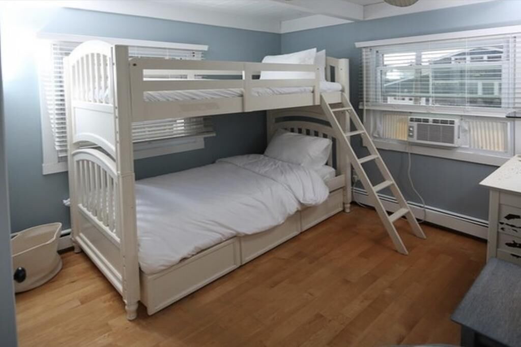 Photo of Bedroom in Minot