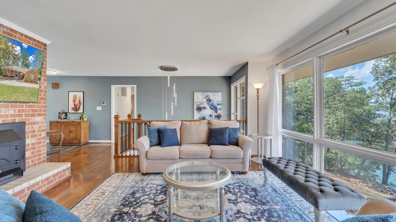 Photo of Livingroom in High Point