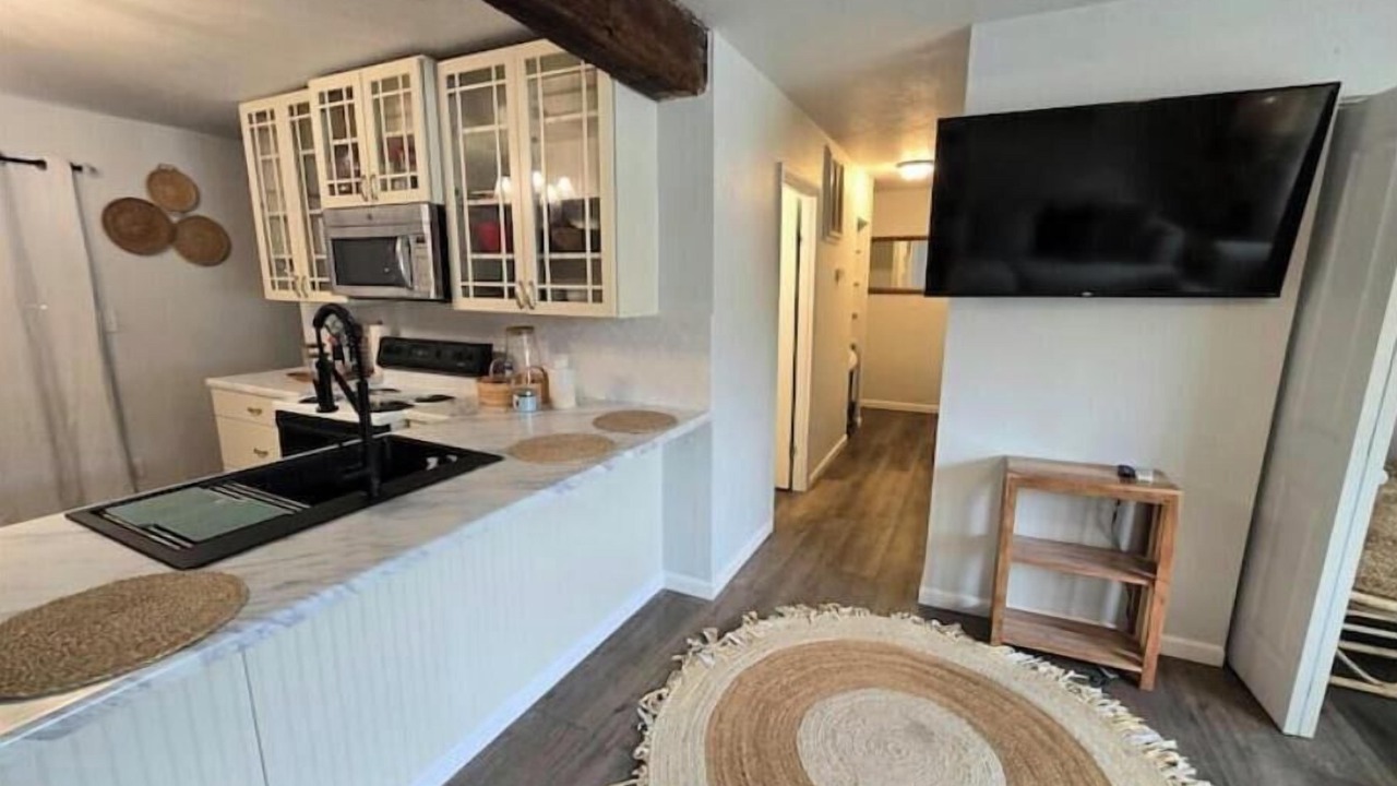 Photo of Kitchen in Enchanted Hills