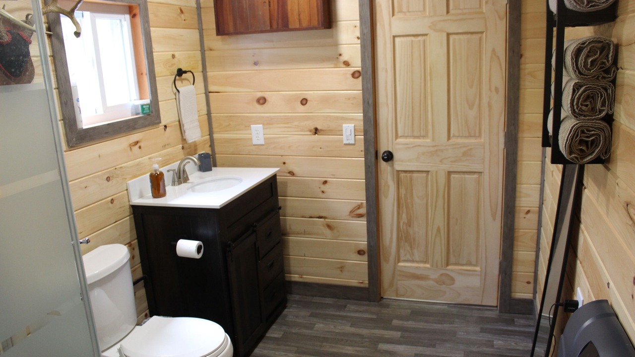 Photo of Bathroom in Jasper