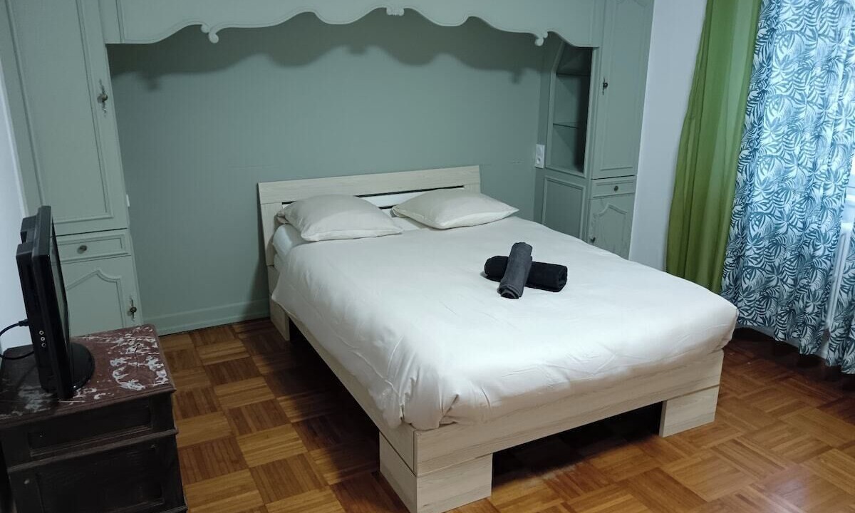 Photo of Bedroom in Carhaix-Plouguer