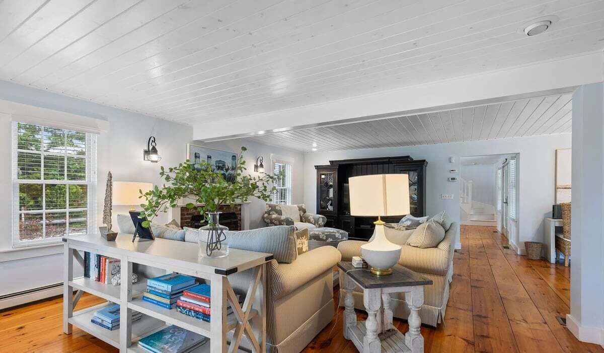 Photo of Livingroom in Dennis