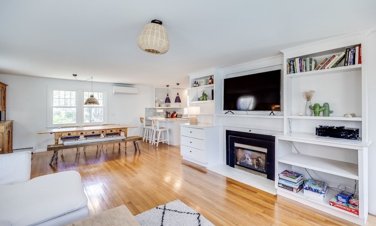 Photo of Livingroom in East Harwich