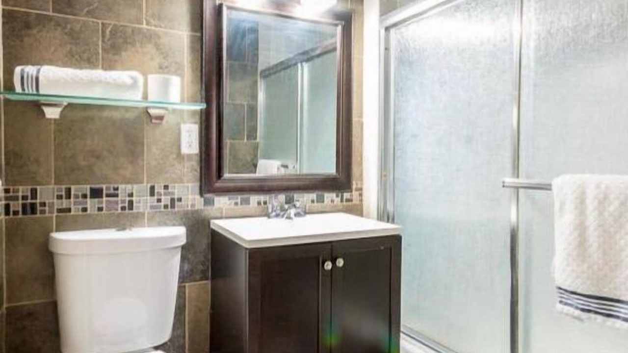 Photo of Bathroom in West Bronx