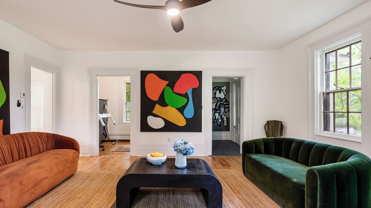 Photo of Bedroom in Hollowville