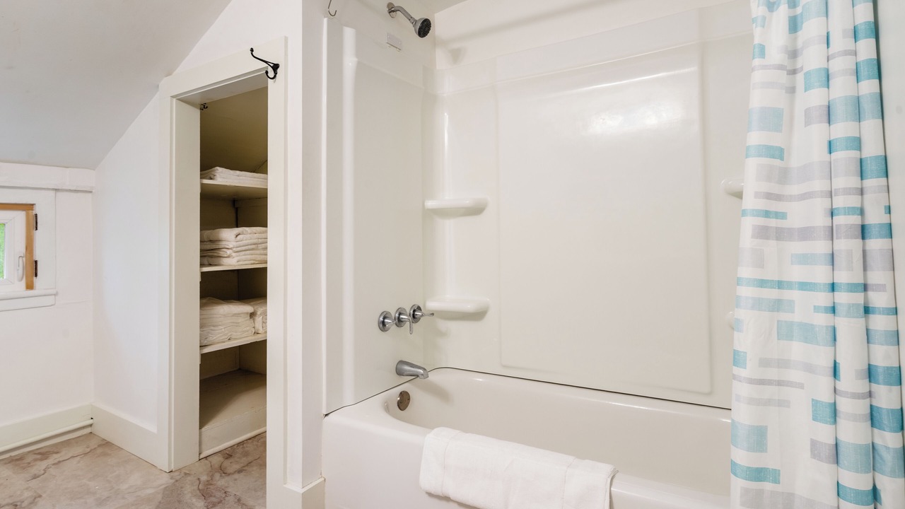 Photo of Bathroom in Hollowville
