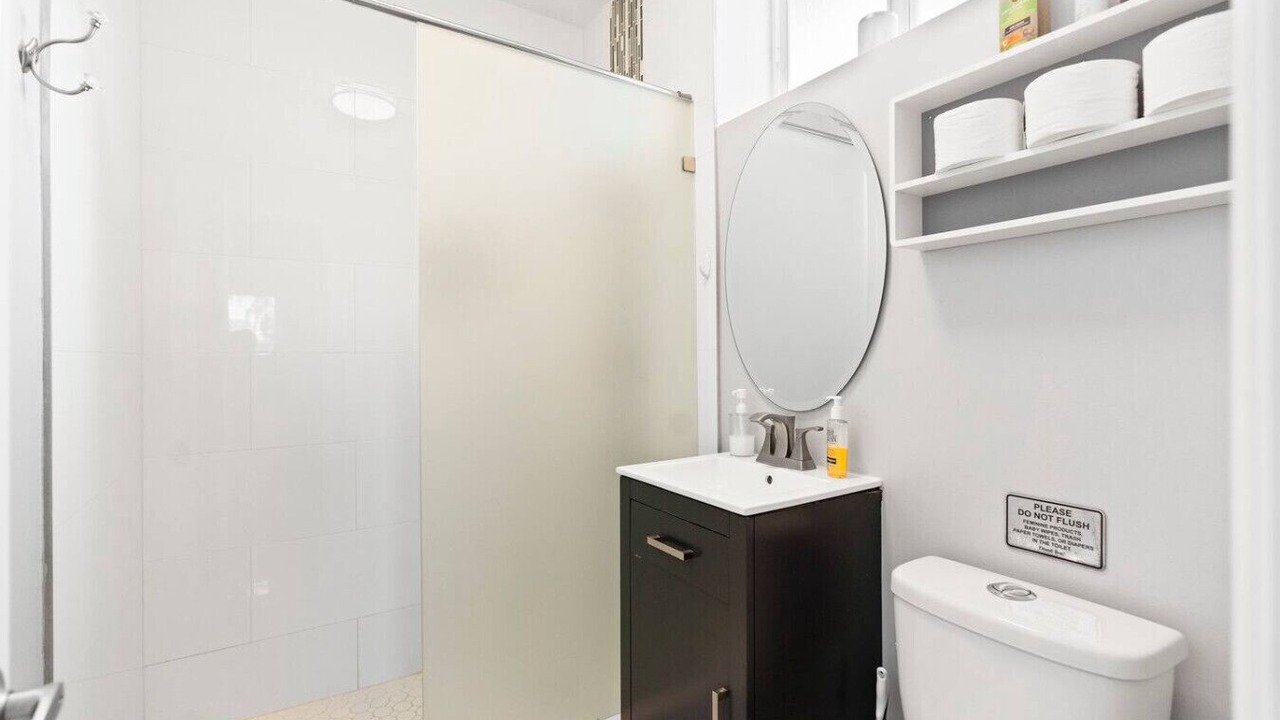 Photo of Bathroom in Lauderdale Isles