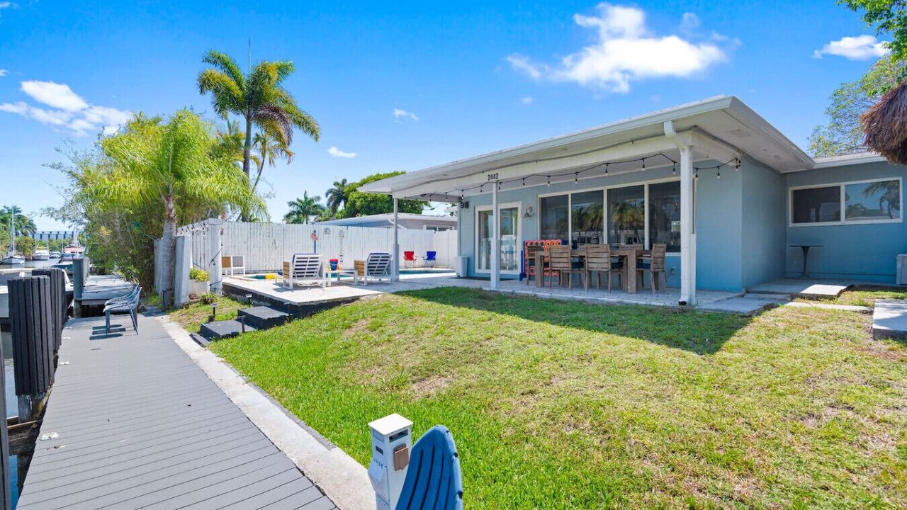 Photo of Outdoor in Lauderdale Isles
