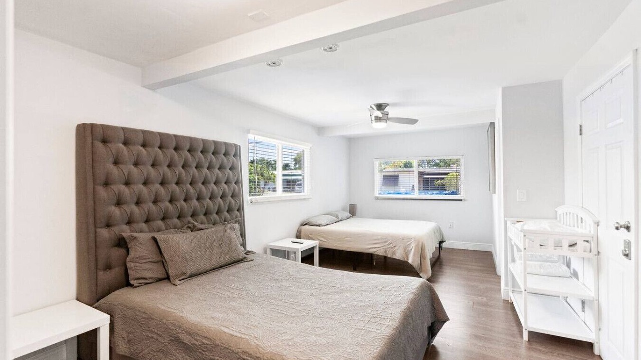Photo of Bedroom in Lauderdale Isles
