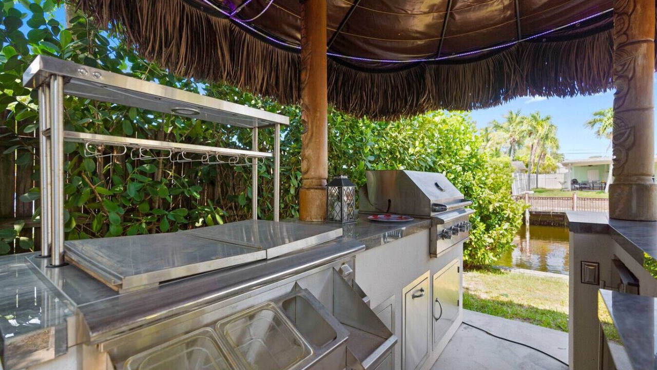 Photo of Patio Balcony in Lauderdale Isles