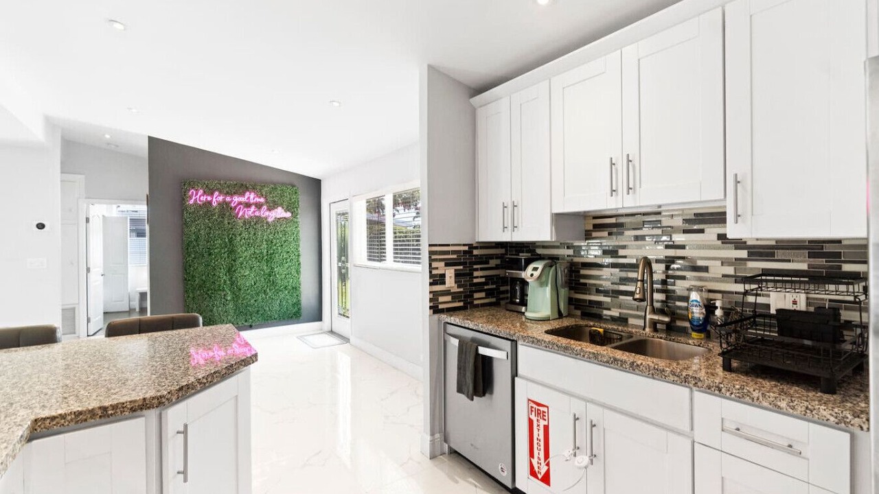 Photo of Kitchen in Lauderdale Isles