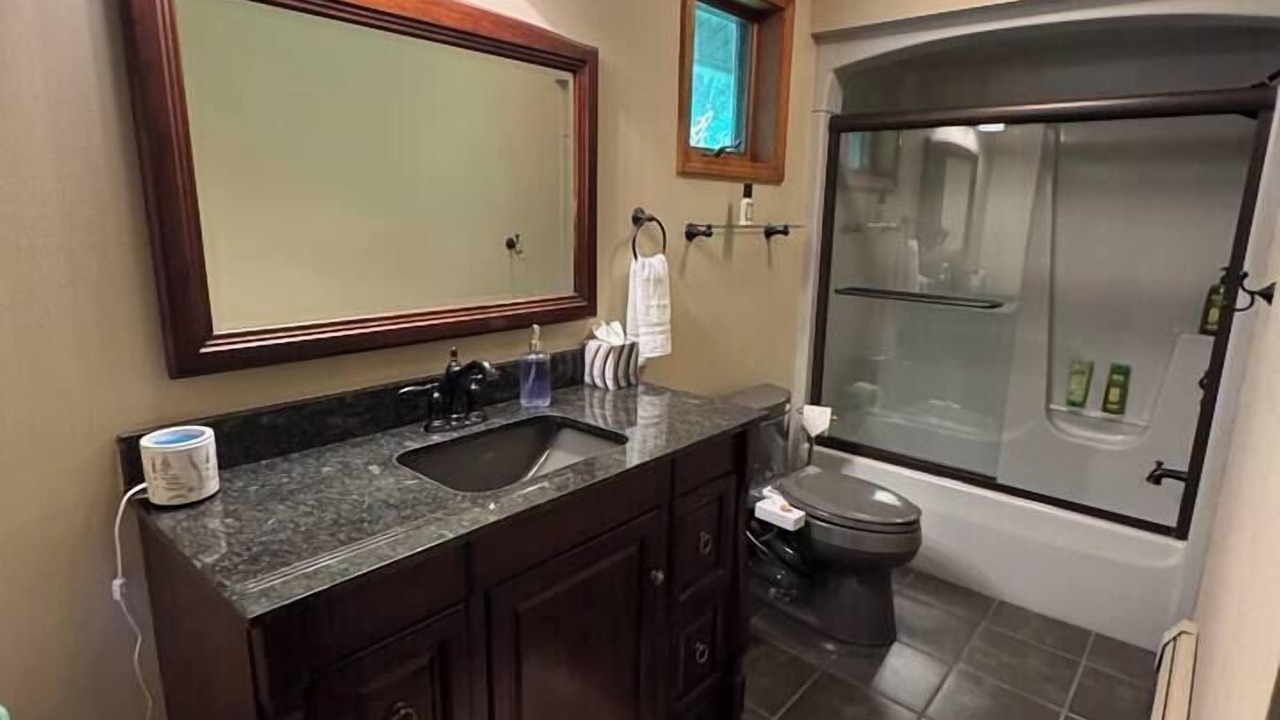 Photo of Bathroom in Ovid