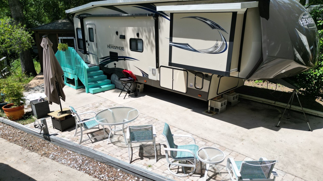 Photo of Outdoor in Salt Springs