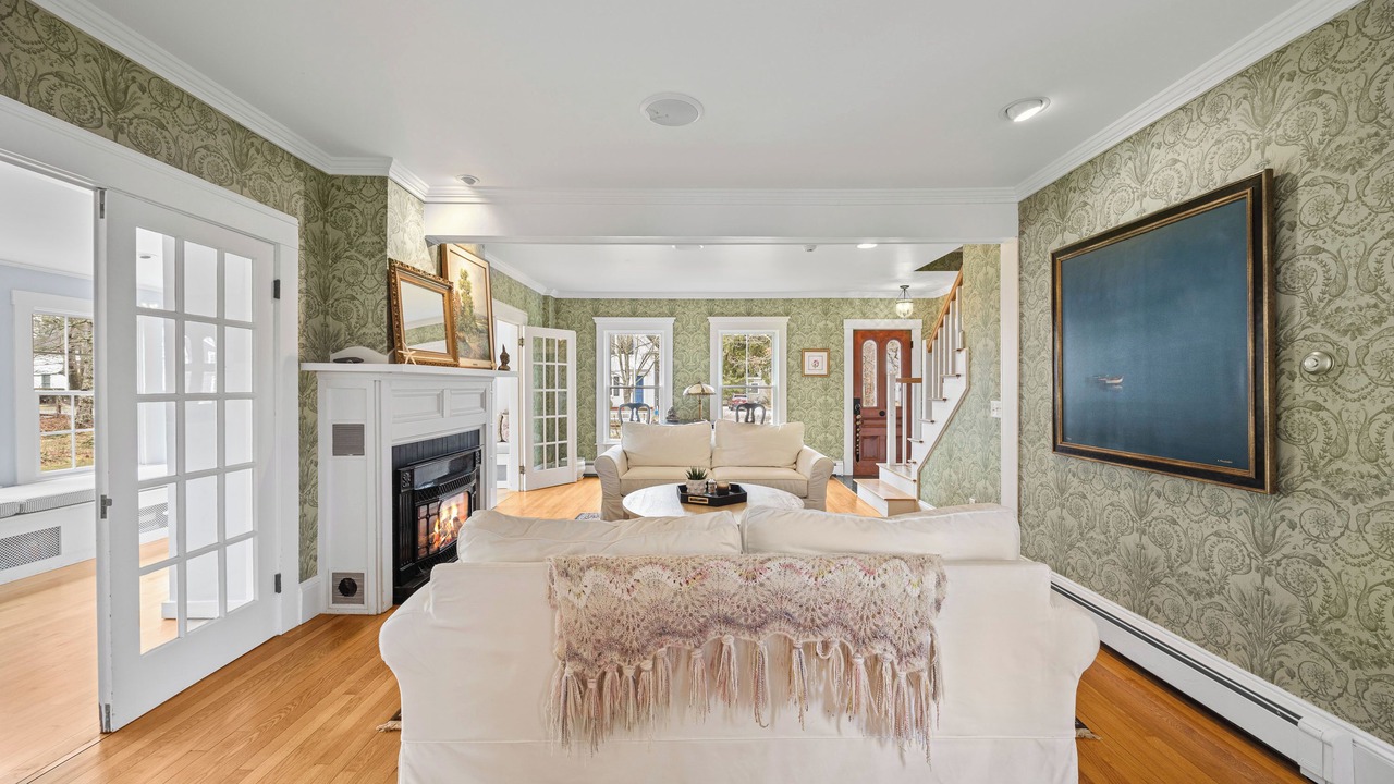 Photo of Livingroom in Harwich Center