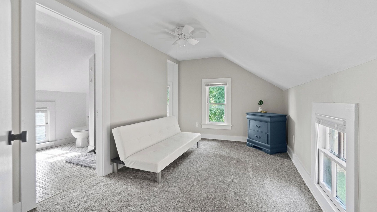 Photo of Livingroom in West Central