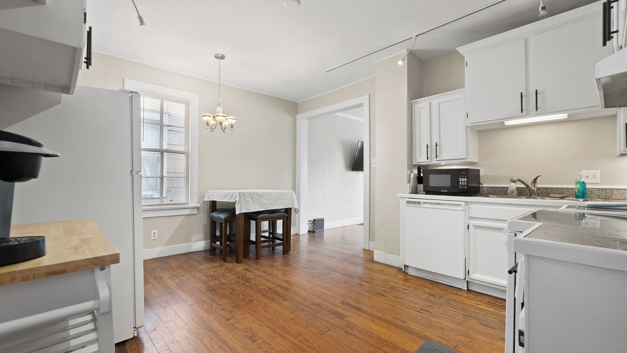 Photo of Kitchen in West Central