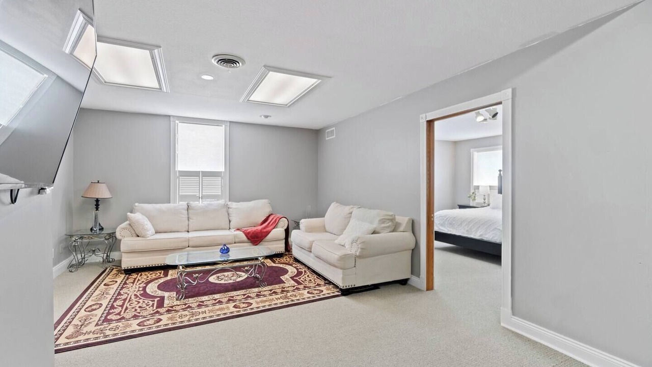 Photo of Livingroom in West Central