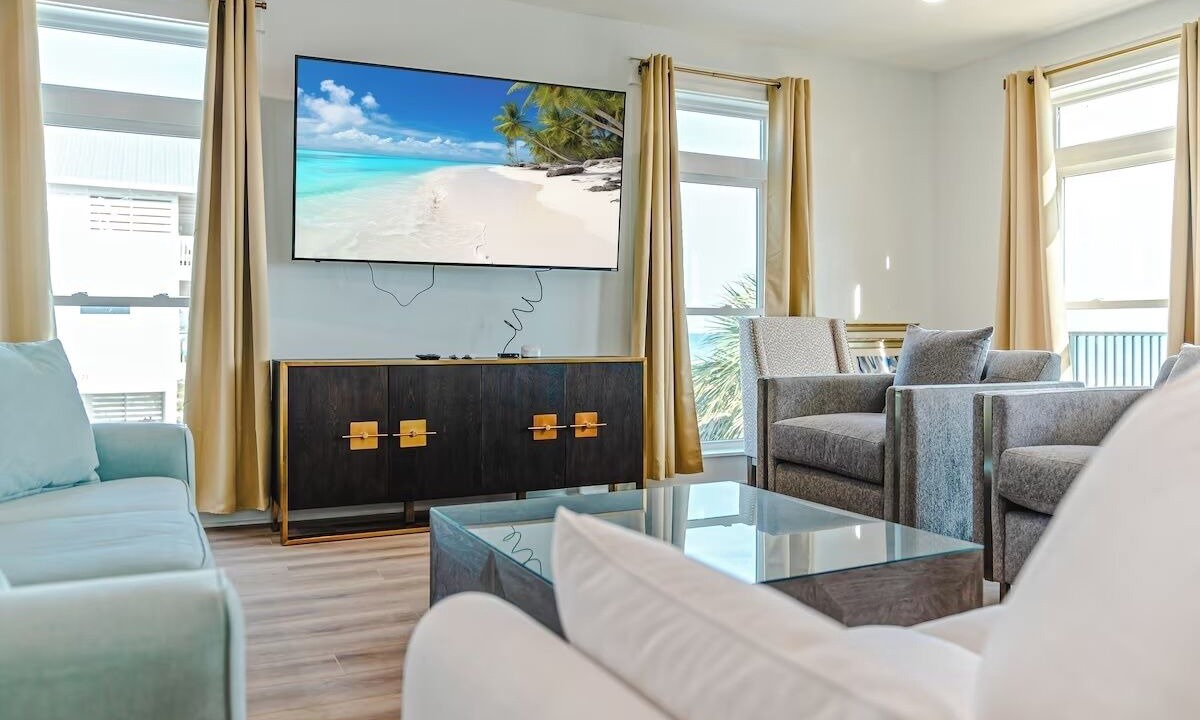 Photo of Livingroom in Mexico Beach