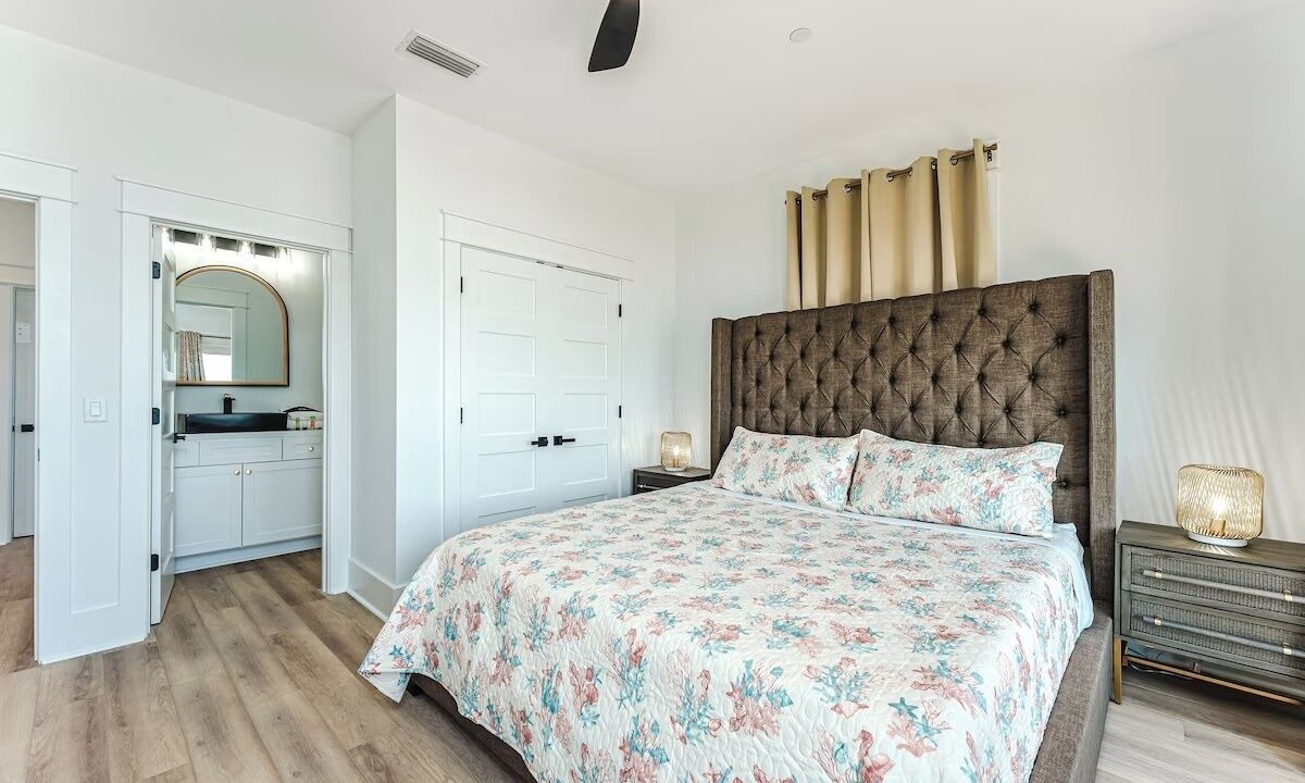 Photo of Bedroom in Mexico Beach