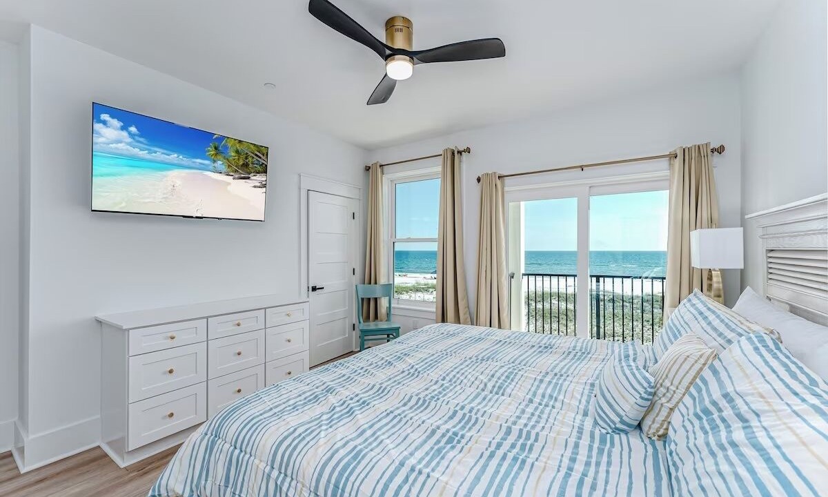 Photo of Bedroom in Mexico Beach
