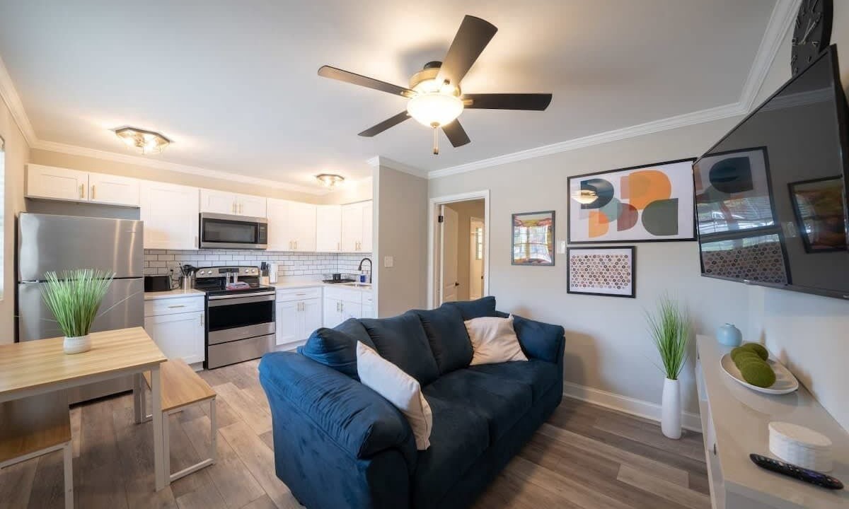 Photo of Livingroom in North Camellia Acres