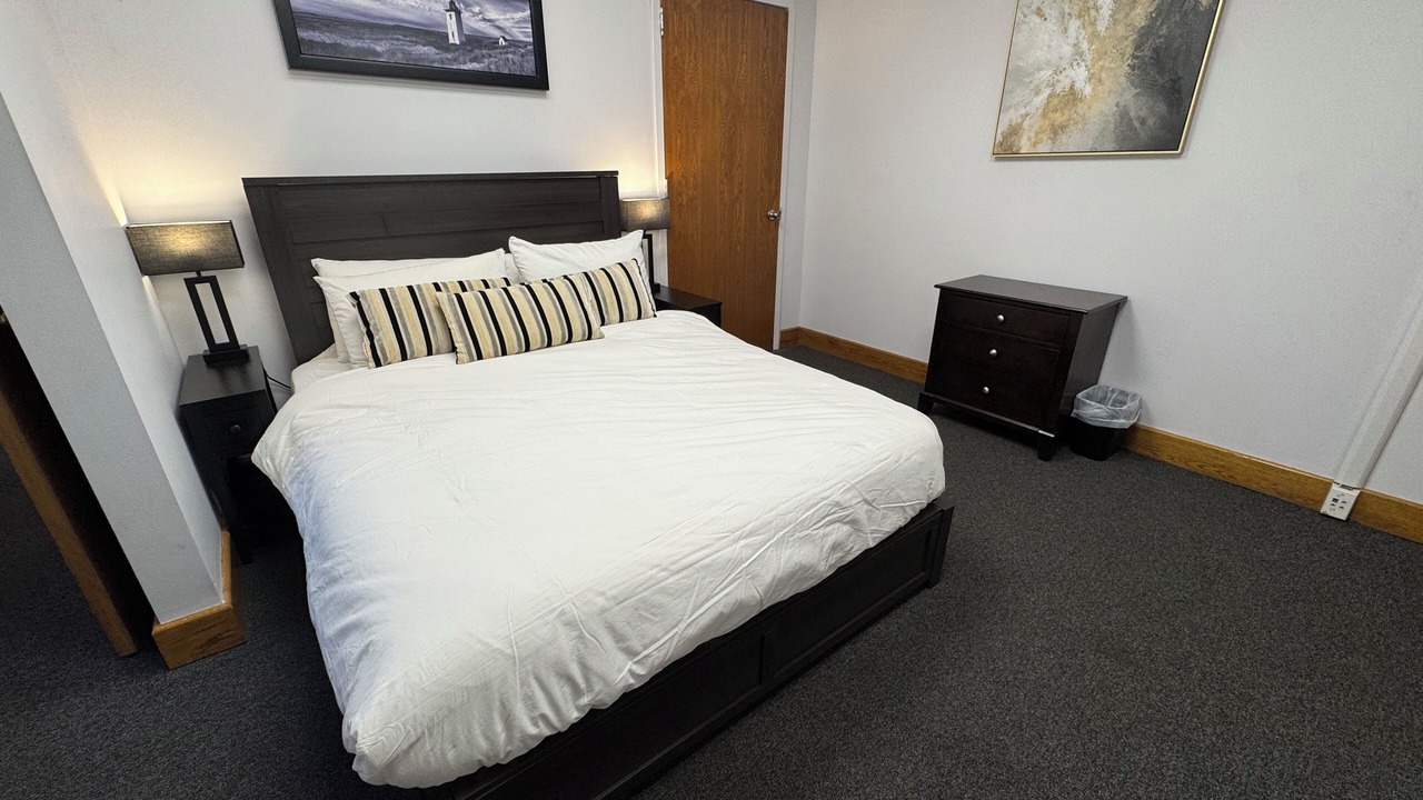Photo of Bedroom in West Babylon