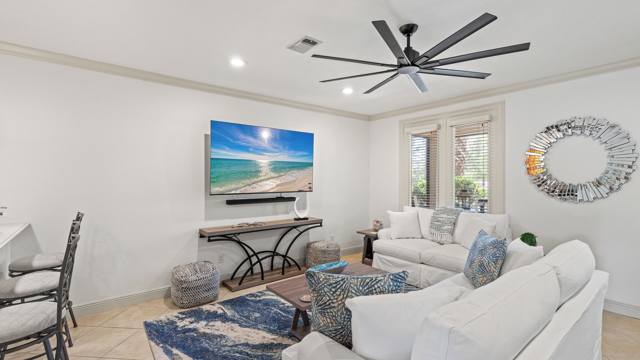 Photo of Bedroom in Gulf Place