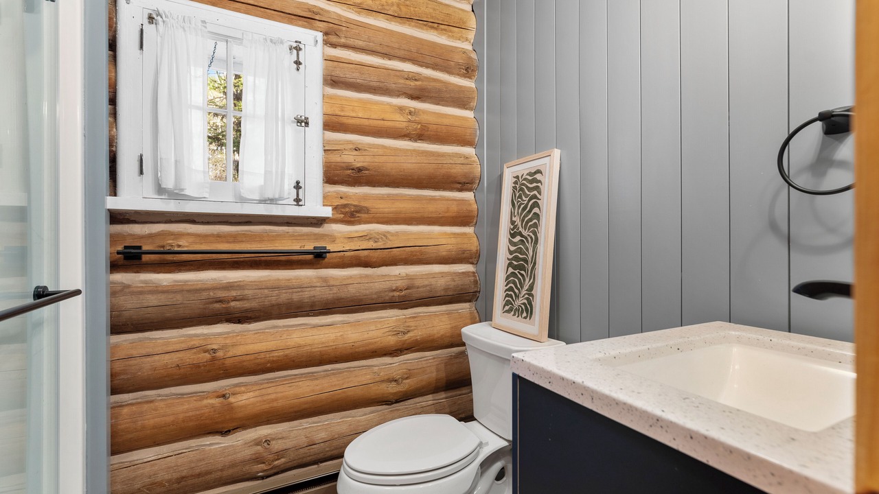 Photo of Bathroom in Speculator