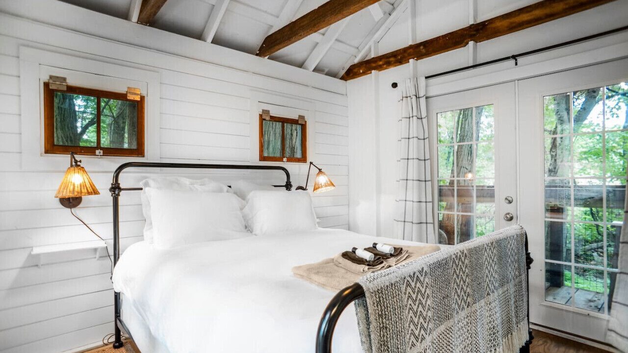 Photo of Bedroom in Salt Point