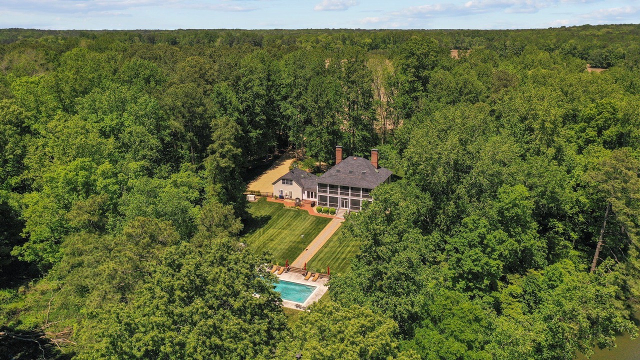 Photo of Outdoor in Weems