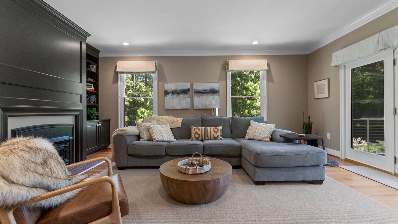 Photo of Livingroom in Weems