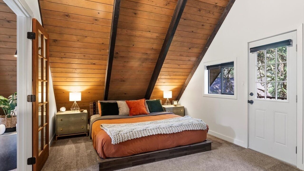Photo of Bedroom in Skykomish