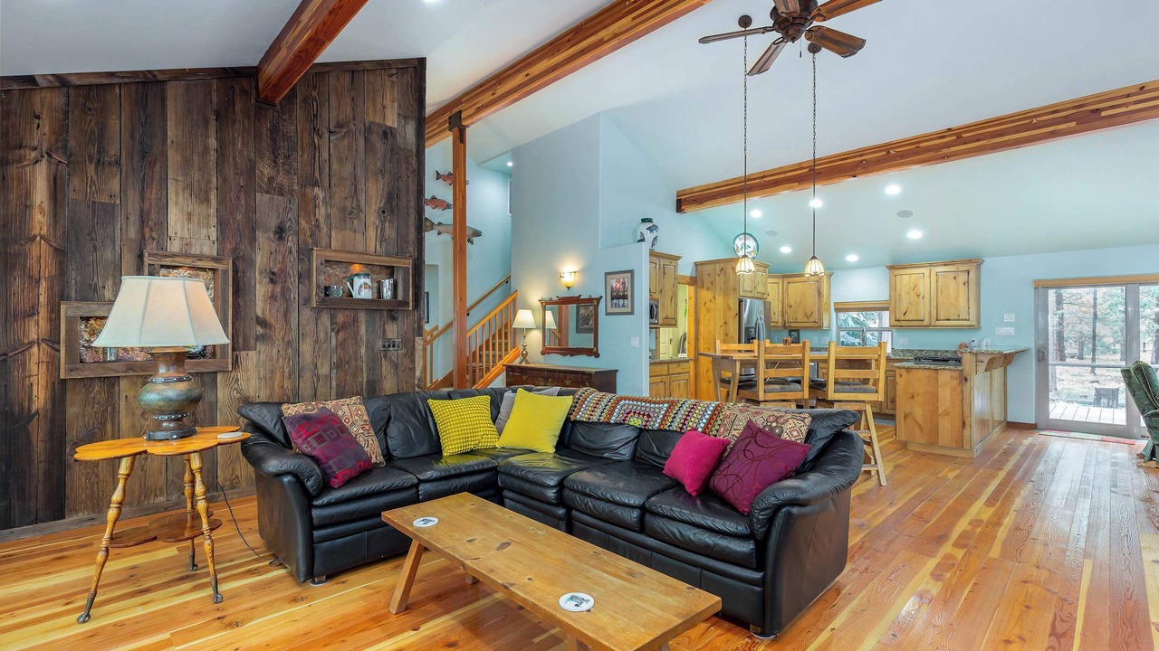 Photo of Bedroom in Three Rivers