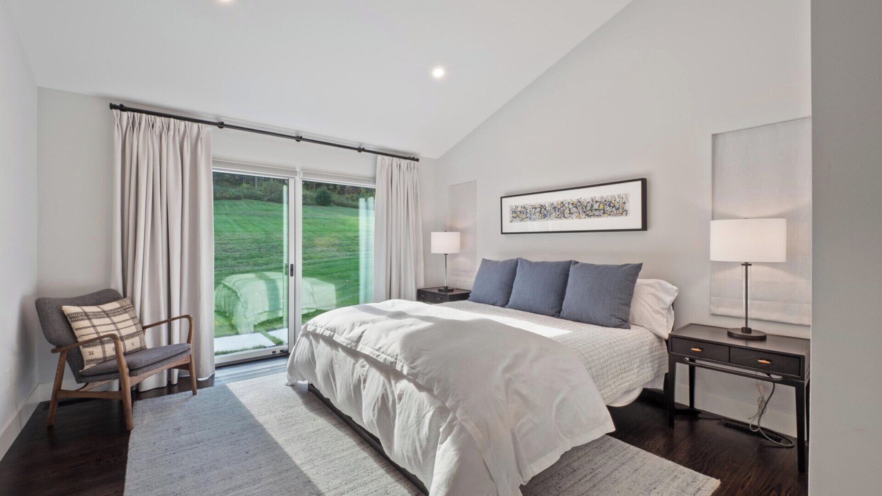 Photo of Bedroom in West Stockbridge