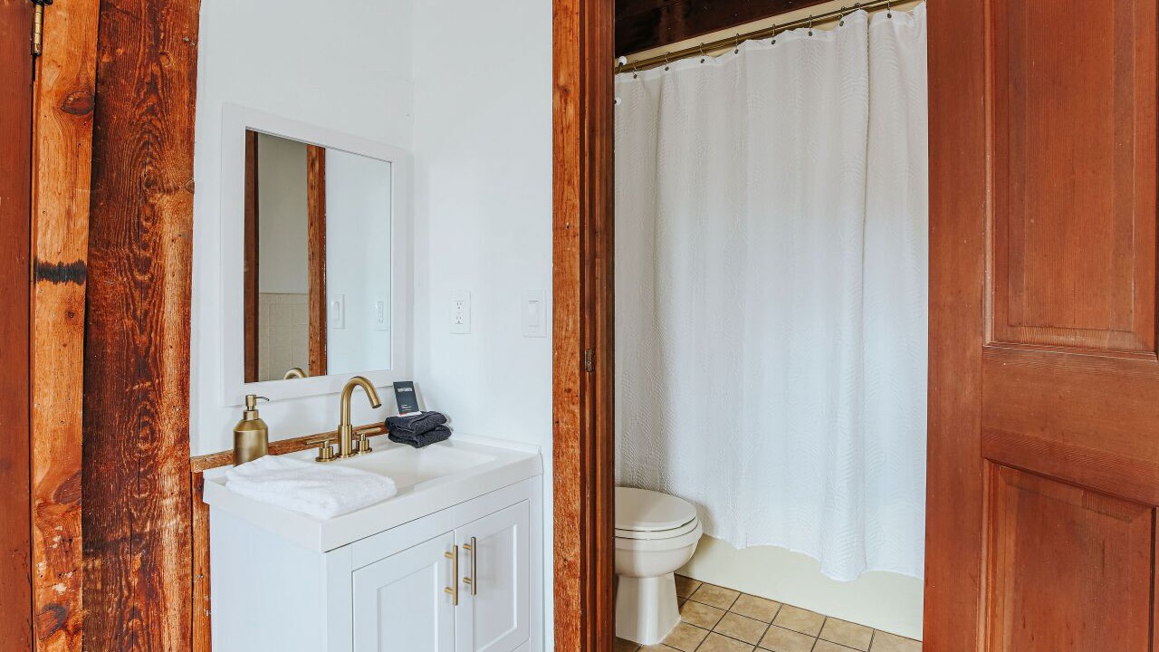 Photo of Bathroom in Spottswood
