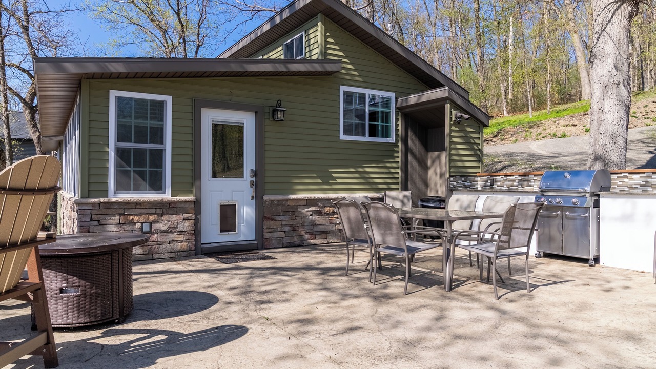 Photo of Outdoor in Burdett