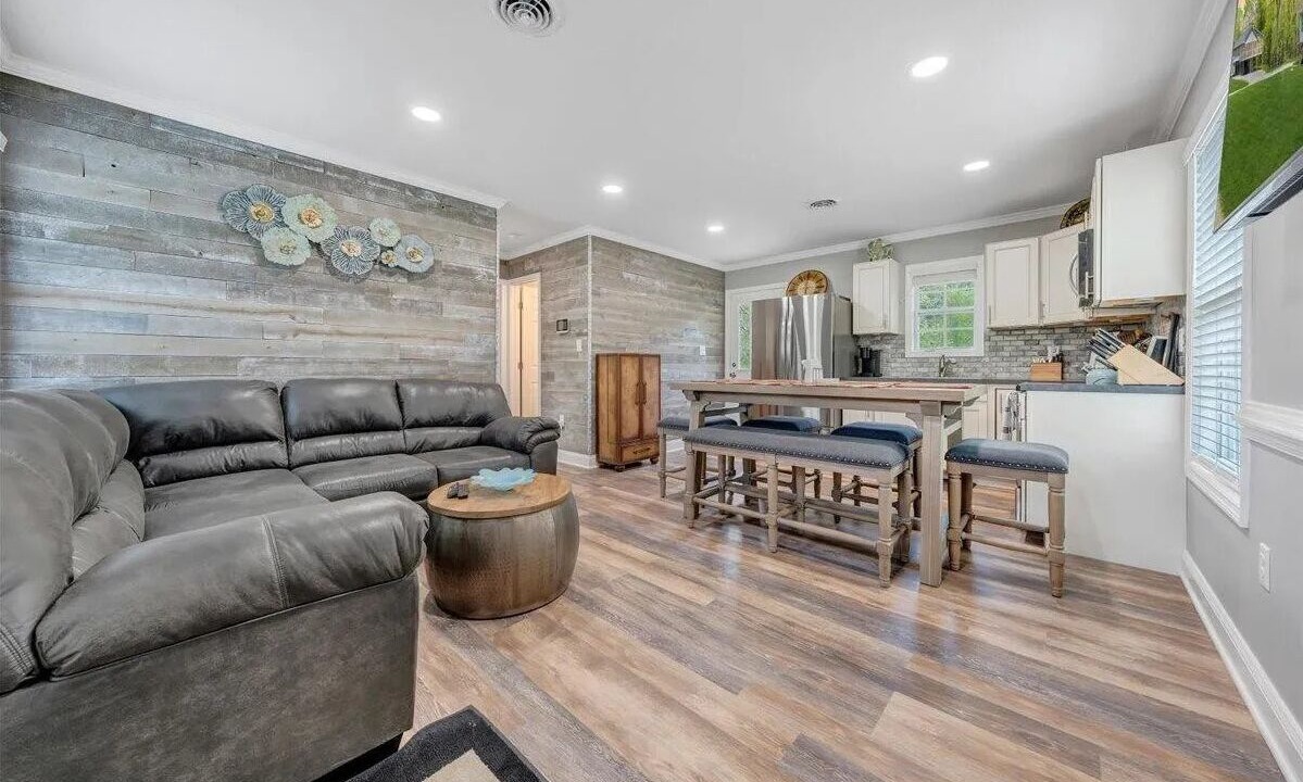 Photo of Livingroom in Eagle Rock