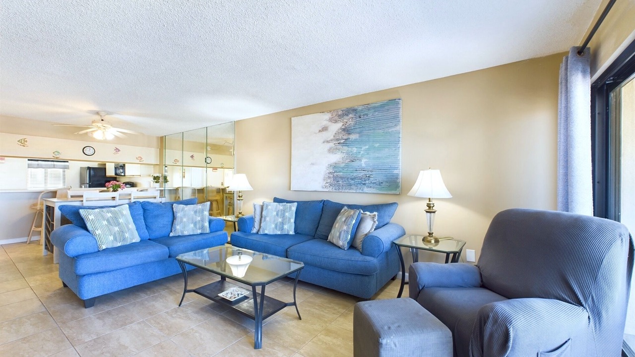 Photo of Livingroom in Cocoa Isles