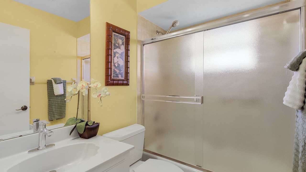 Photo of Bathroom in Bokeelia