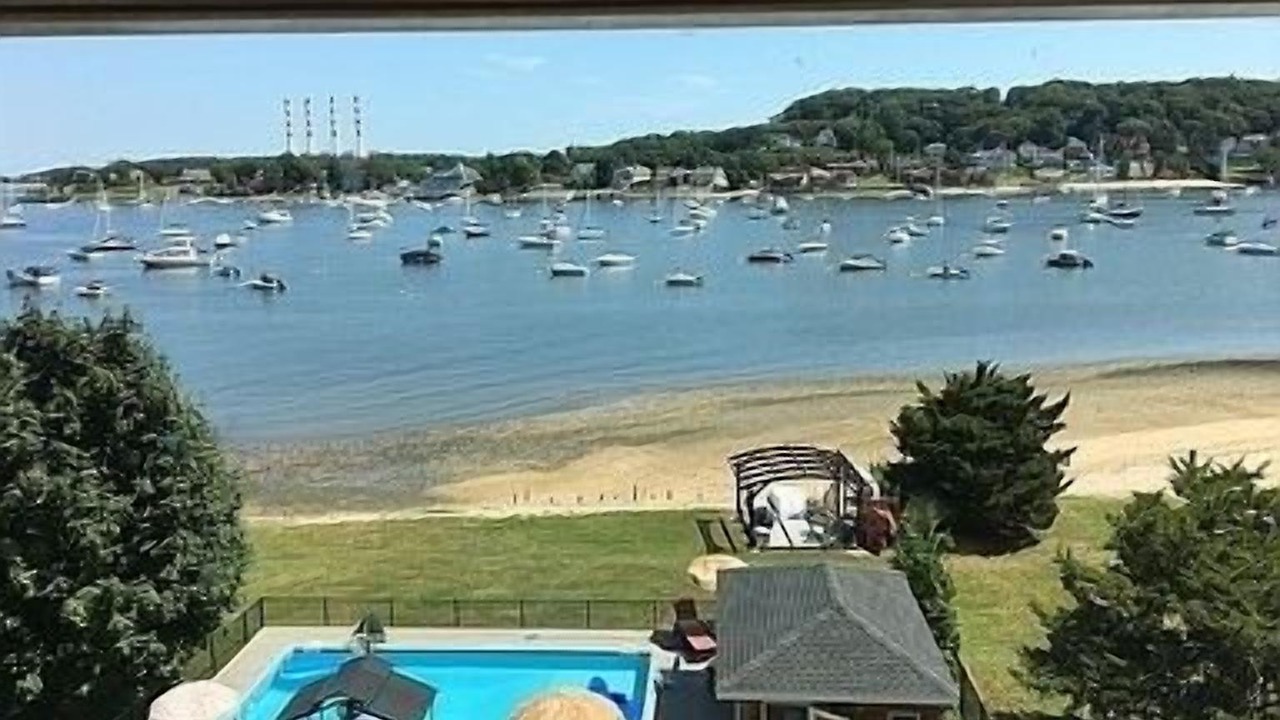 Photo of Outdoor in Centerport