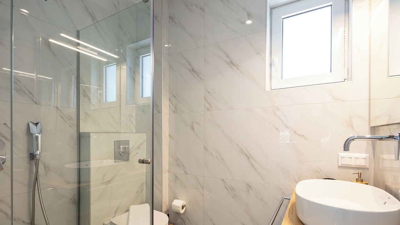 Photo of Bathroom in Armenoi