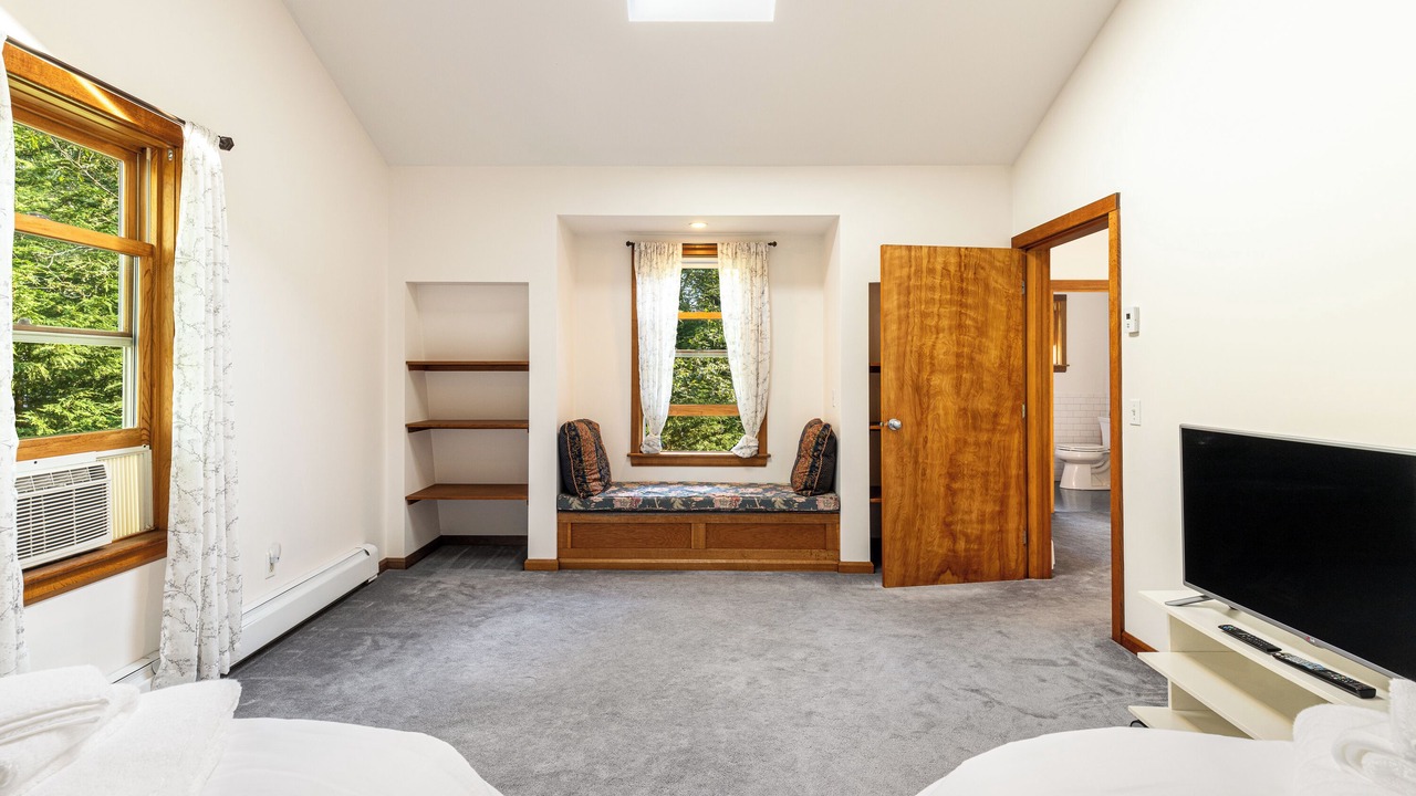 Photo of Bedroom in East Chop