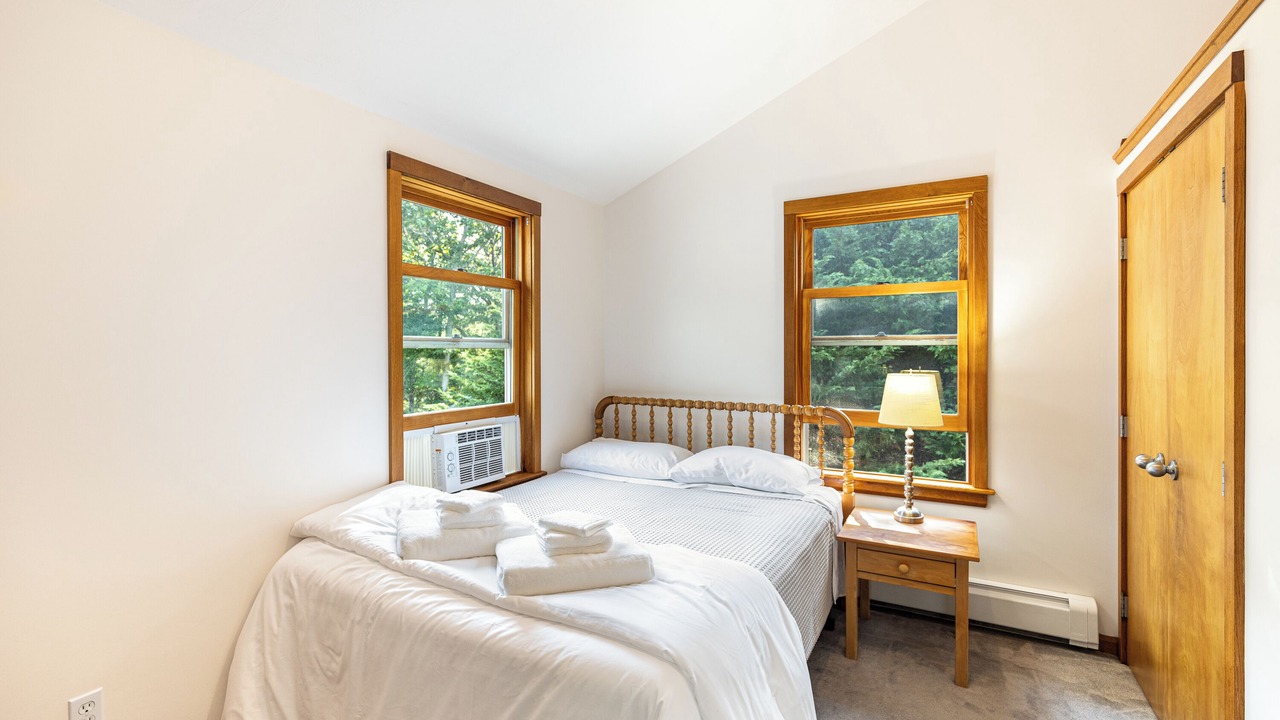 Photo of Bedroom in East Chop