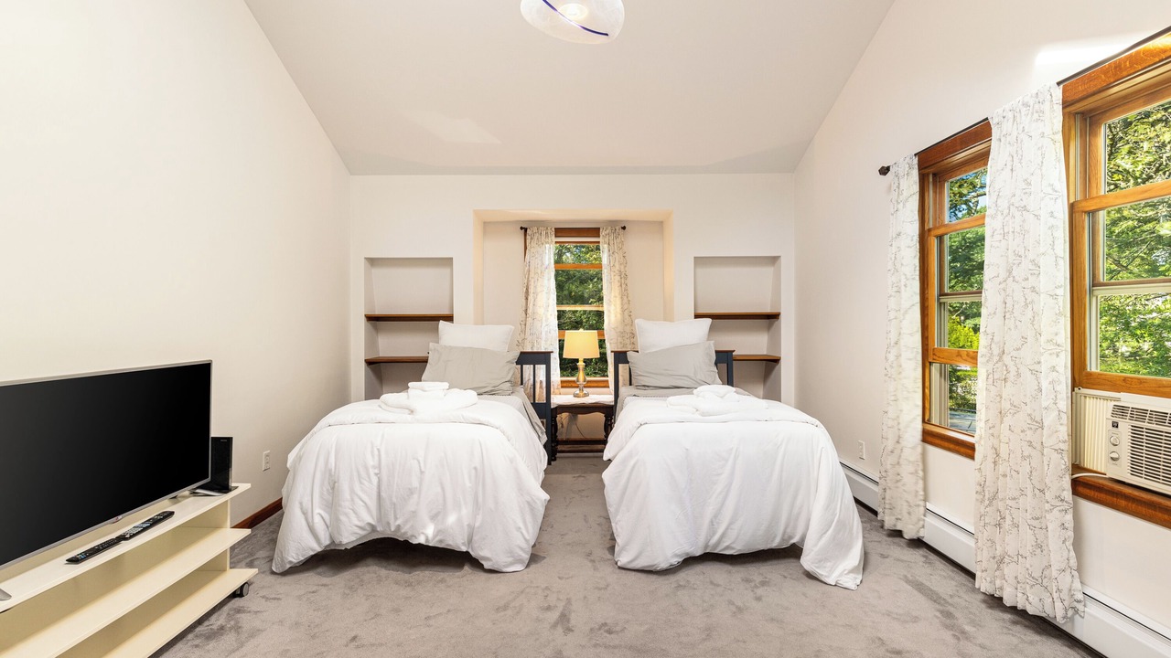 Photo of Bedroom in East Chop