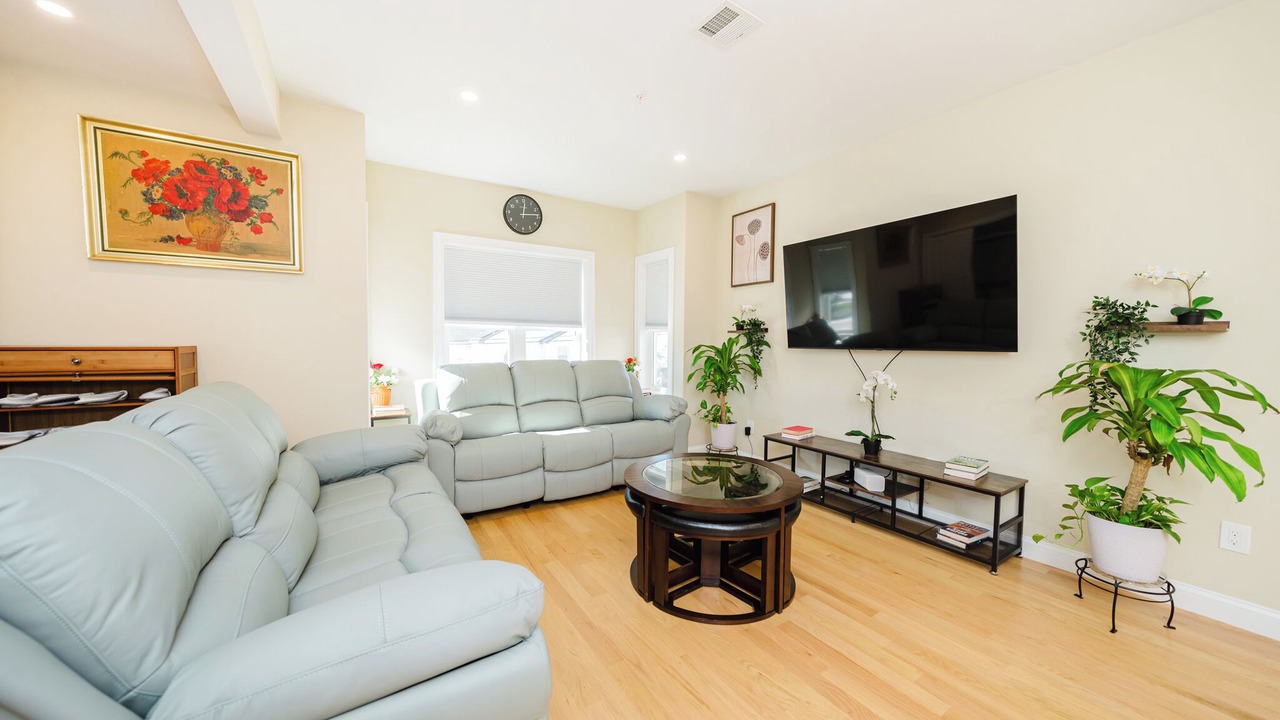 Photo of Livingroom in West Codman Hill - West Lower Mills