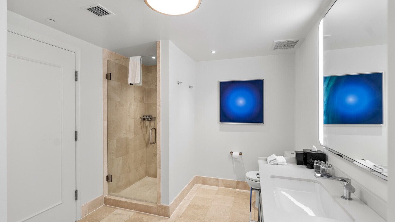 Photo of Bathroom in Mid Beach