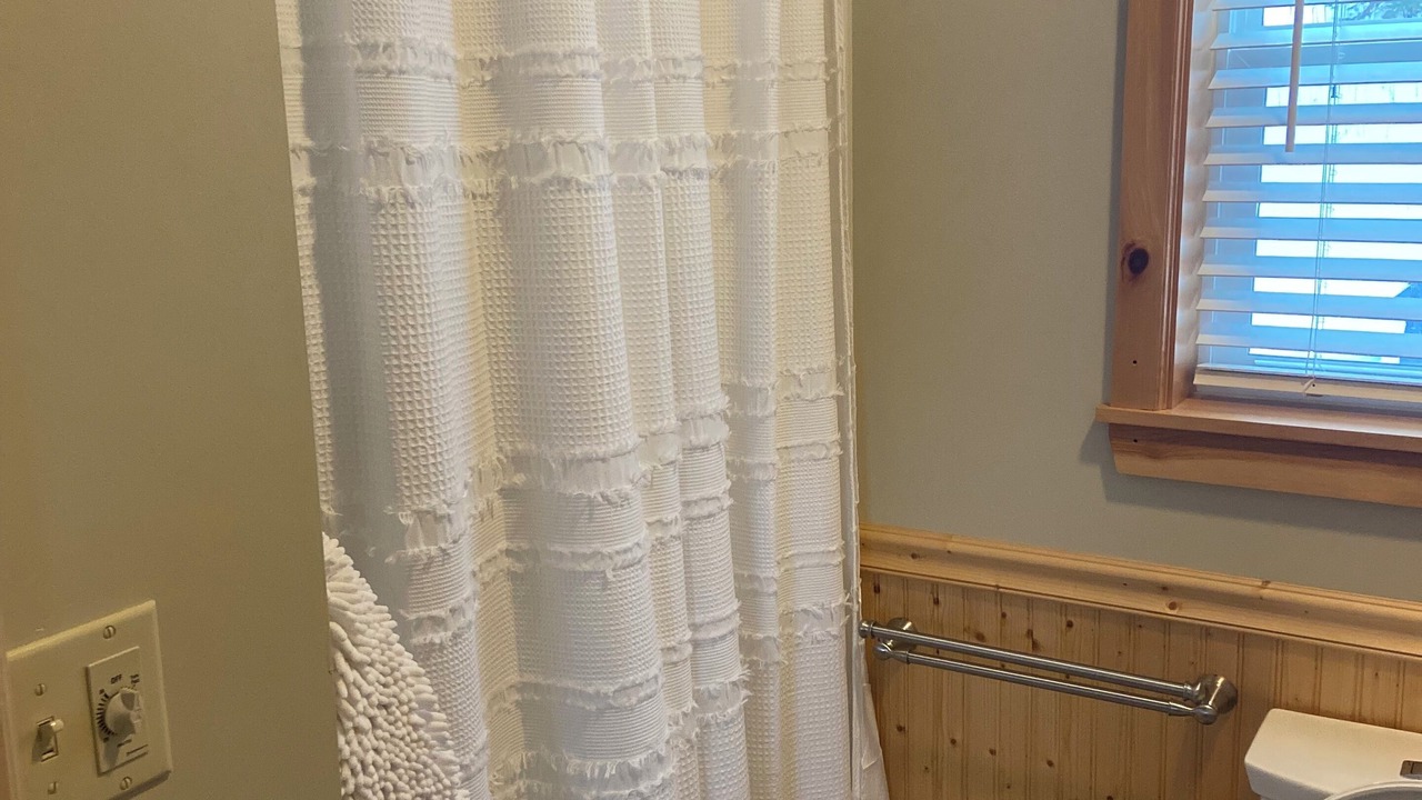 Photo of Bathroom in Speculator