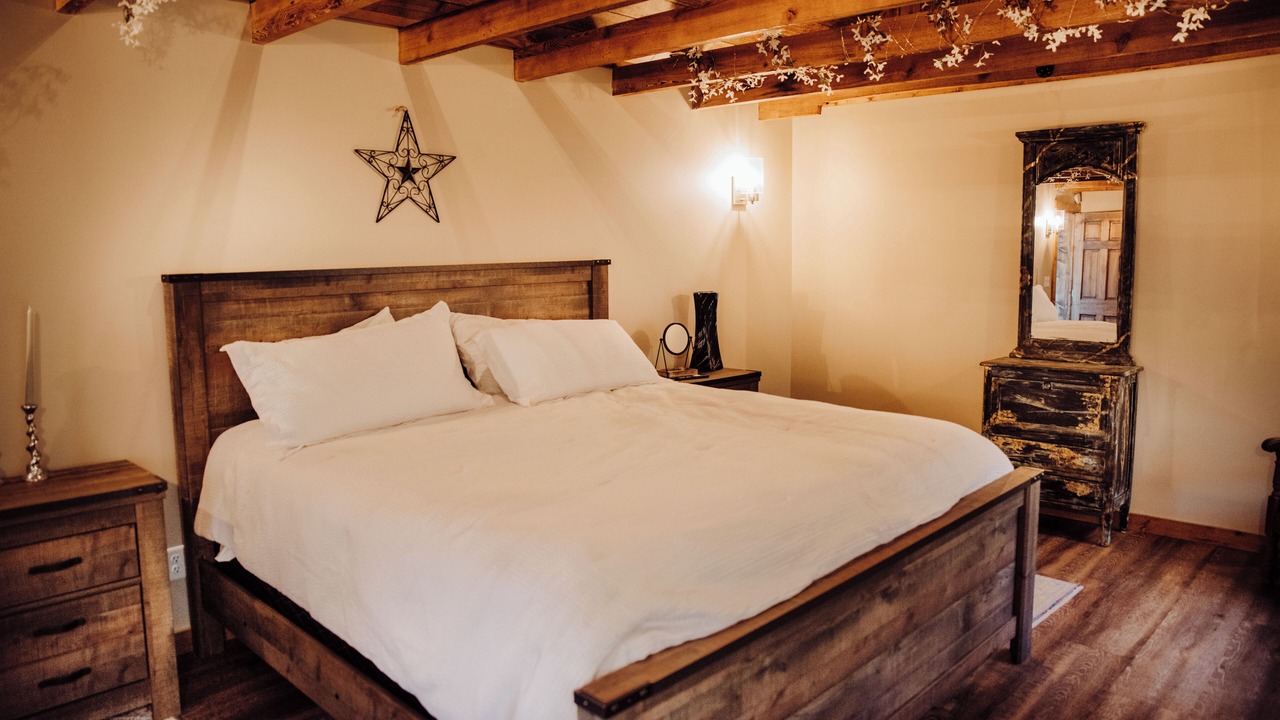Photo of Bedroom in Clare
